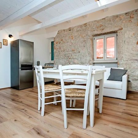 Apartments Casa Roccia Bianca Rovinj Buitenkant foto