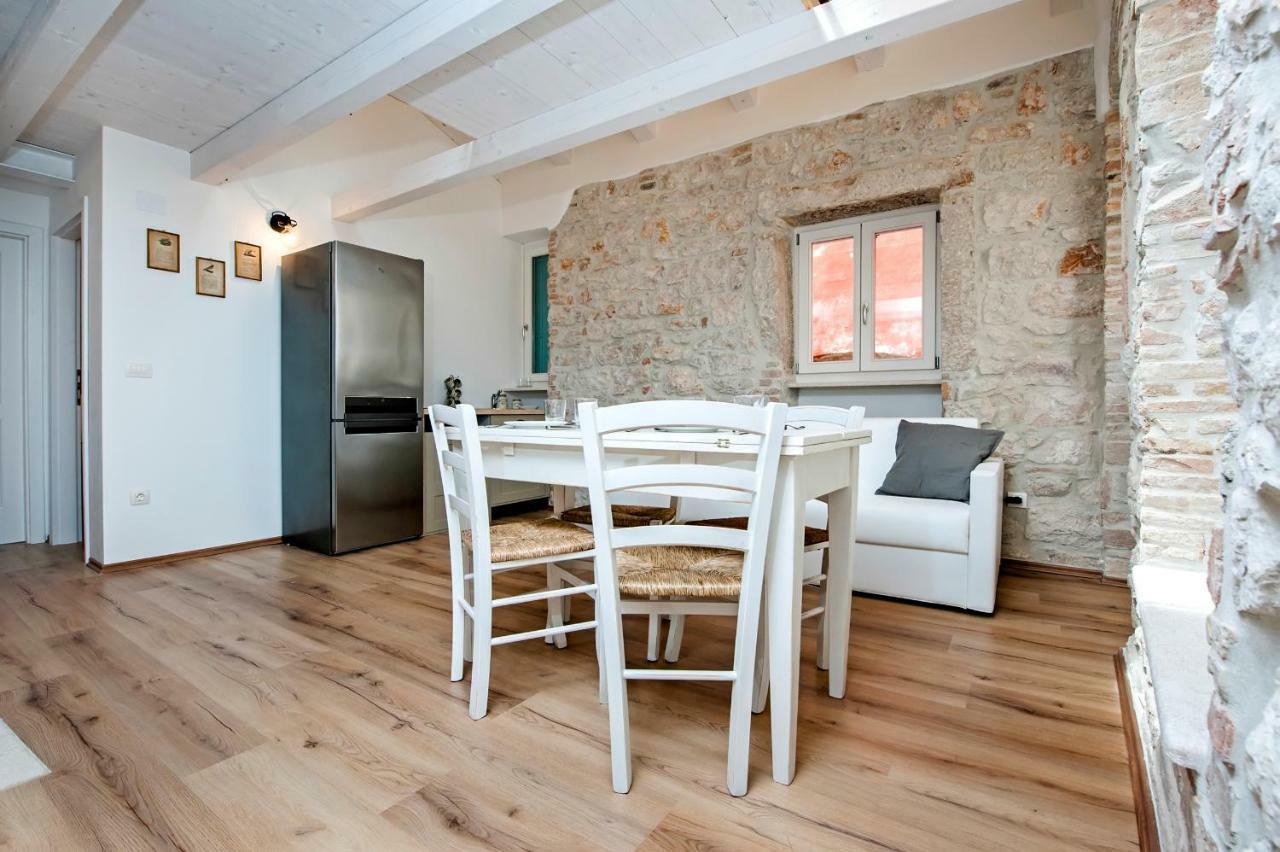 Apartments Casa Roccia Bianca Rovinj Buitenkant foto