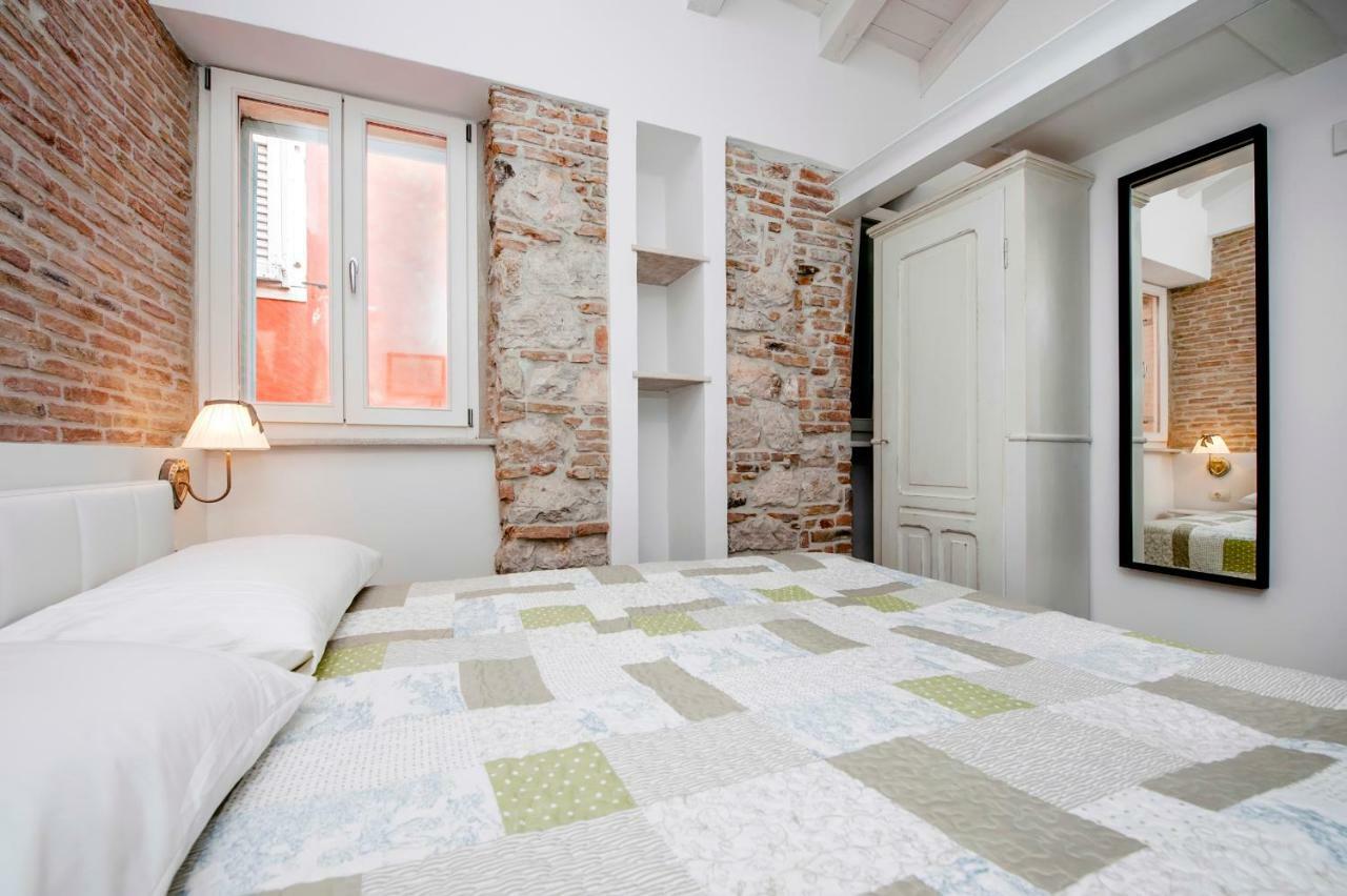 Apartments Casa Roccia Bianca Rovinj Buitenkant foto
