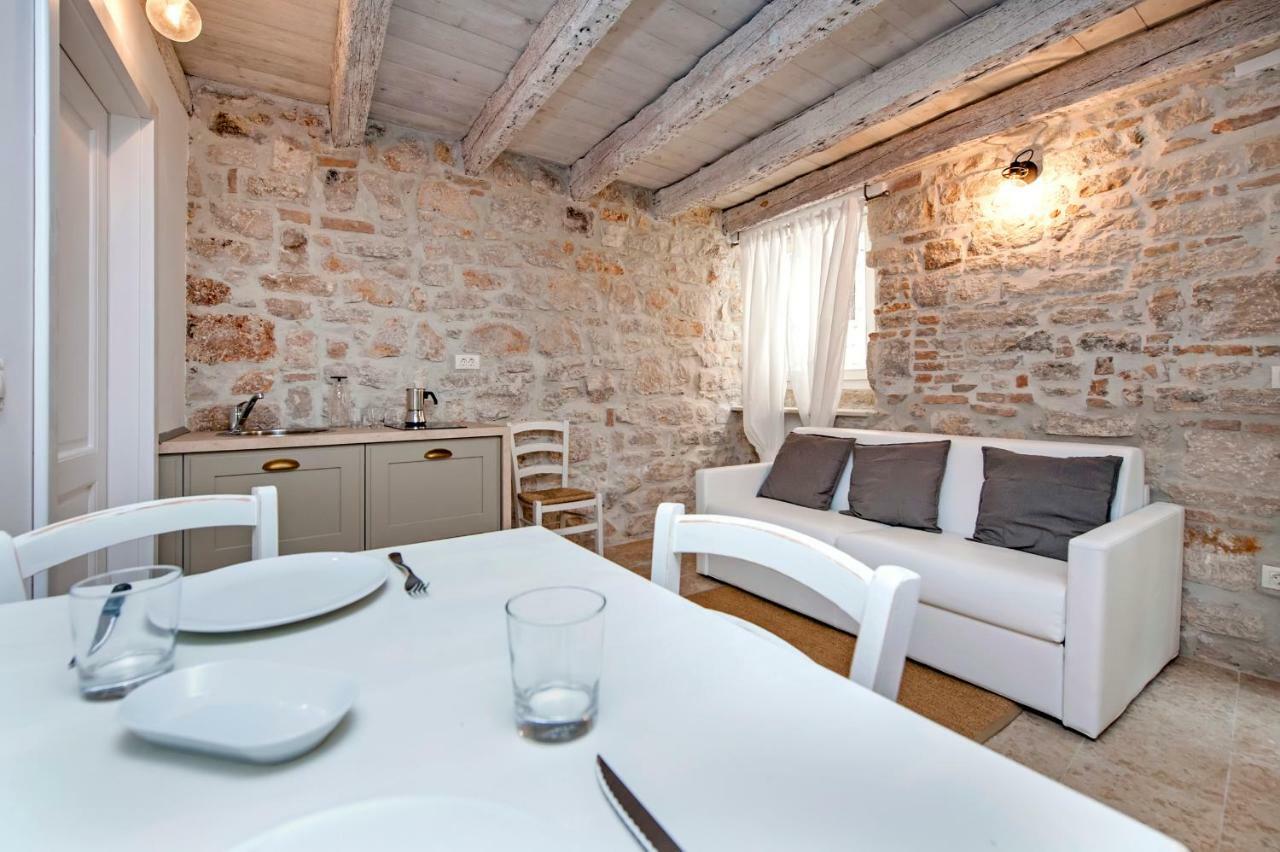 Apartments Casa Roccia Bianca Rovinj Buitenkant foto