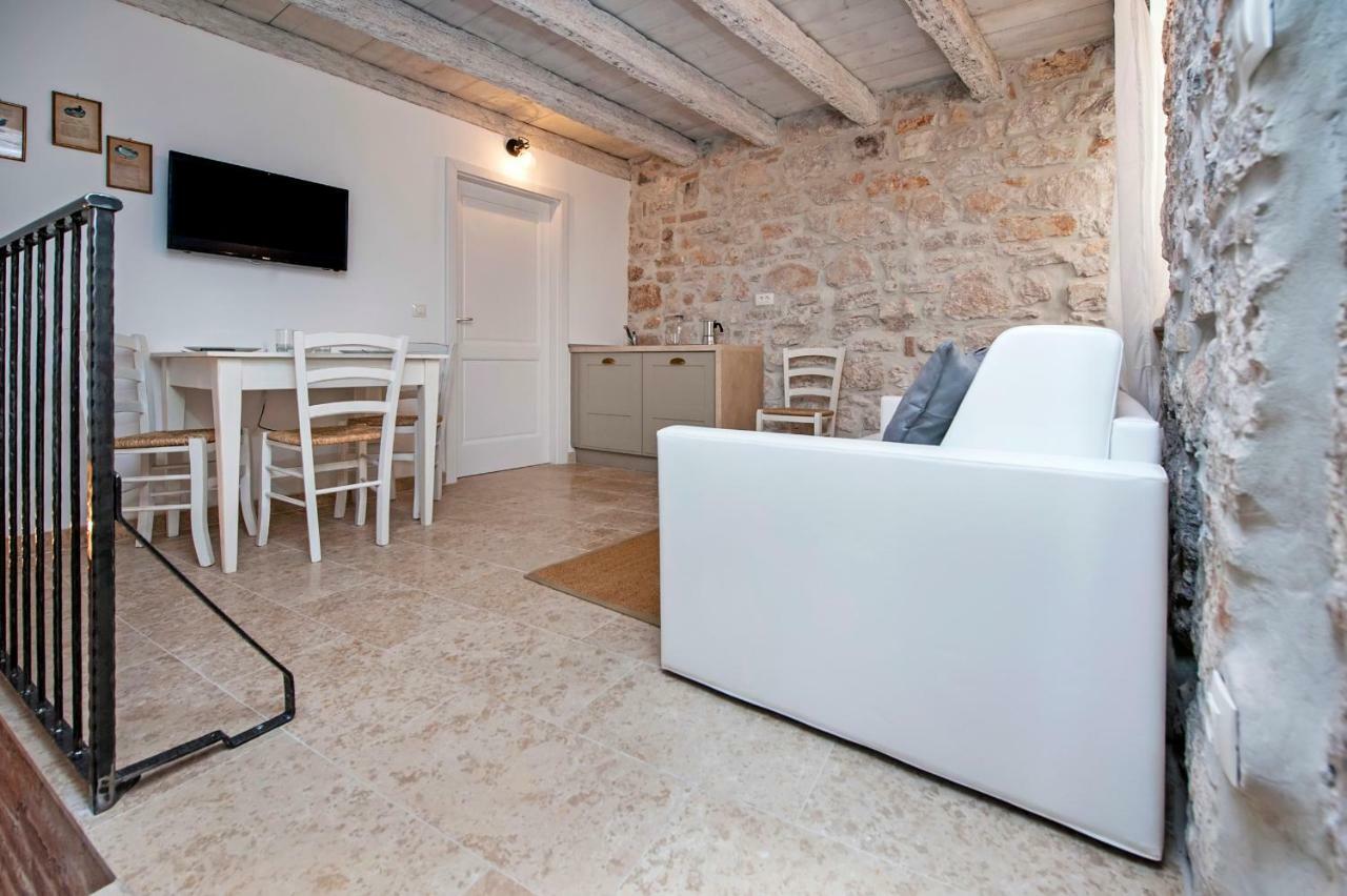 Apartments Casa Roccia Bianca Rovinj Buitenkant foto